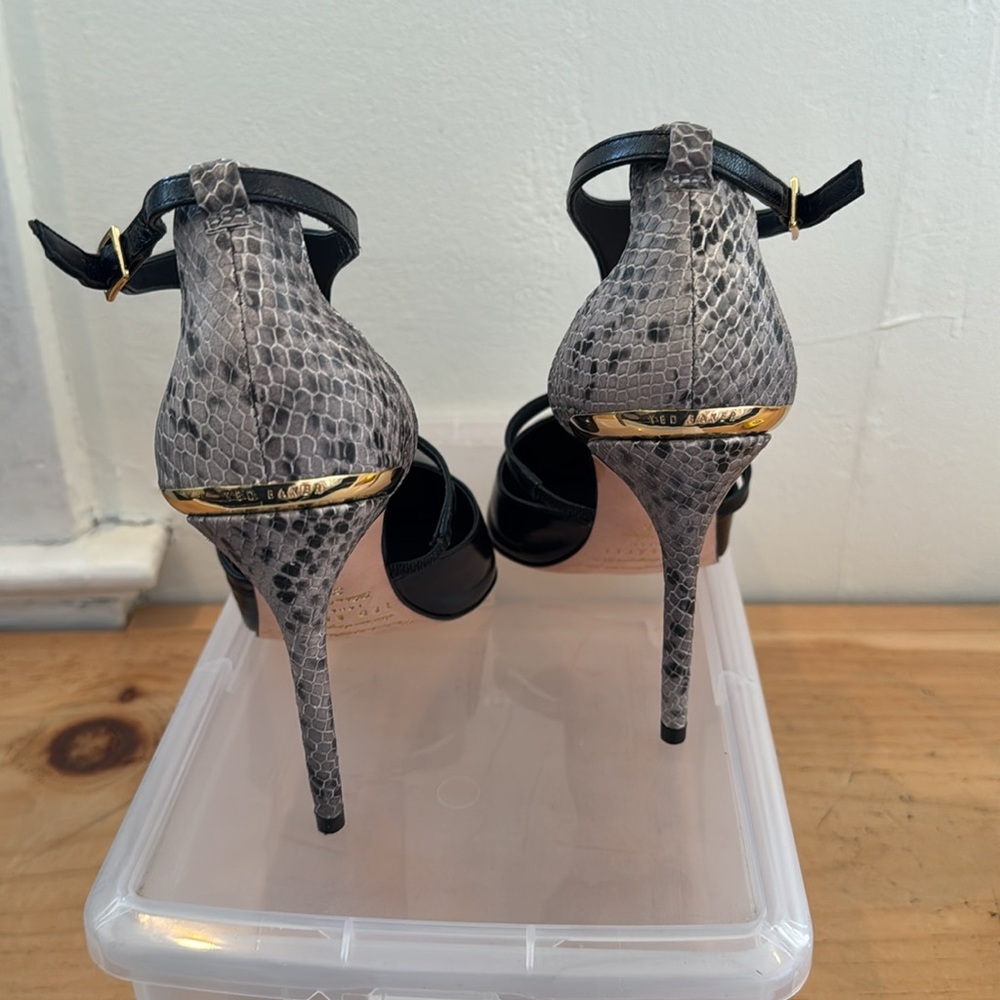 BRAND NEW: Ted Baker Black and Snakeskin Heels - Picture 3 of 4